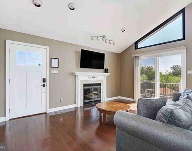 29 Cummings Place - Photo Thumbnail 6
