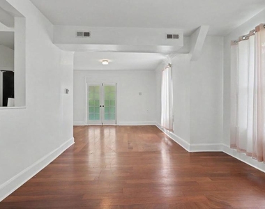 3107 Upshur Street - Photo Thumbnail 9