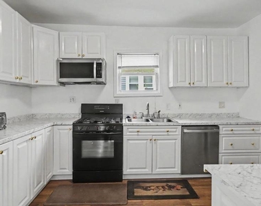 3107 Upshur Street - Photo Thumbnail 10