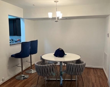 13910 King George Way - Photo Thumbnail 4