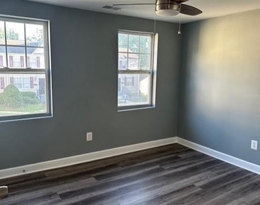 2515 Kent Town Place - Photo Thumbnail 41