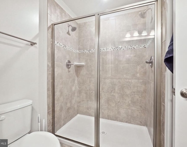10521 Rawlins Lane - Photo Thumbnail 20