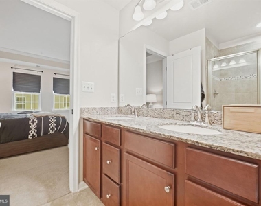 10521 Rawlins Lane - Photo Thumbnail 19