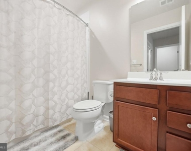 10521 Rawlins Lane - Photo Thumbnail 25