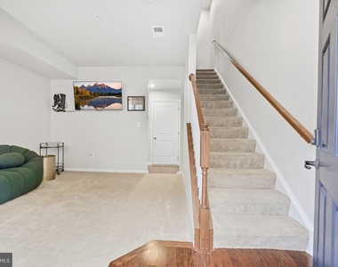 10521 Rawlins Lane - Photo Thumbnail 3