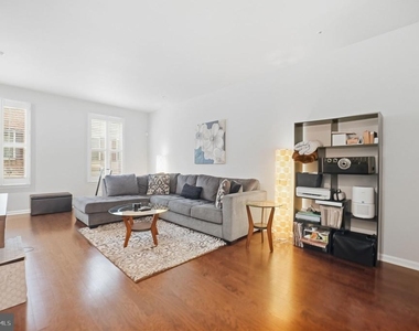 10521 Rawlins Lane - Photo Thumbnail 13