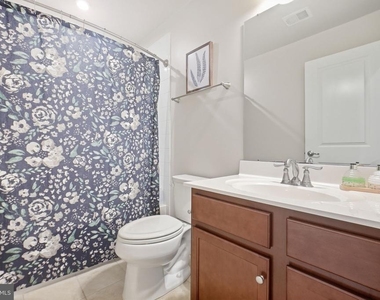 10521 Rawlins Lane - Photo Thumbnail 22