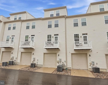 10521 Rawlins Lane - Photo Thumbnail 28