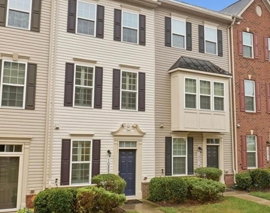10521 Rawlins Lane - Photo Thumbnail 2