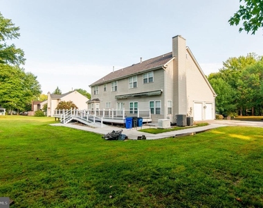 14209 Dunwood Valley Drive - Photo Thumbnail 7