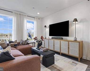 15037 Douglas Fir Lane - Photo Thumbnail 13