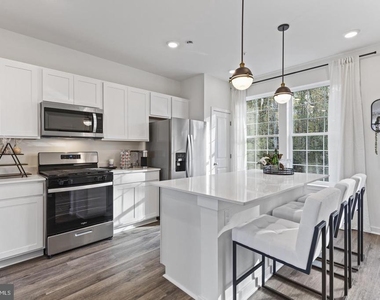 15037 Douglas Fir Lane - Photo Thumbnail 8