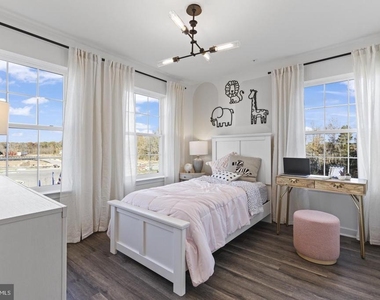 15037 Douglas Fir Lane - Photo Thumbnail 17