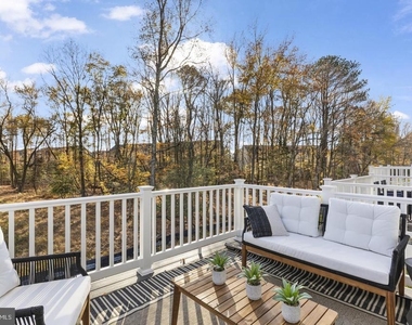 15037 Douglas Fir Lane - Photo Thumbnail 27