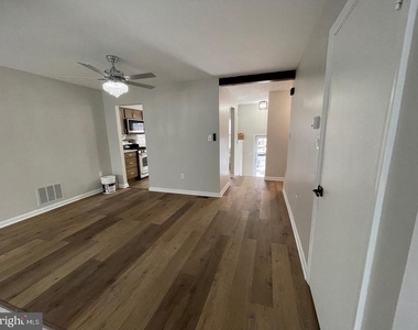 5512 E Boniwood Turn - Photo Thumbnail 6