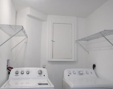 3213 Valley Forest Drive - Photo Thumbnail 9