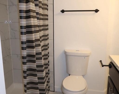 3213 Valley Forest Drive - Photo Thumbnail 6