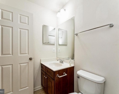 7203 Silver Thorn Way - Photo Thumbnail 21