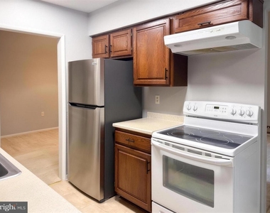 15301 Pine Orchard Drive - Photo Thumbnail 7