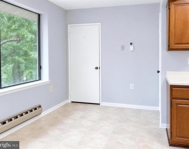 15301 Pine Orchard Drive - Photo Thumbnail 8