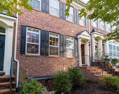 23111 Turtle Rock Terrace - Photo Thumbnail 6
