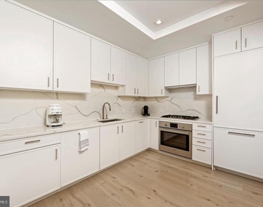 8551 Connecticut Avenue - Photo Thumbnail 6