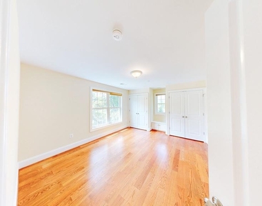 6403 Earlham Drive - Photo Thumbnail 39