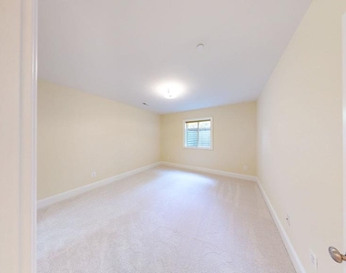 6403 Earlham Drive - Photo Thumbnail 24