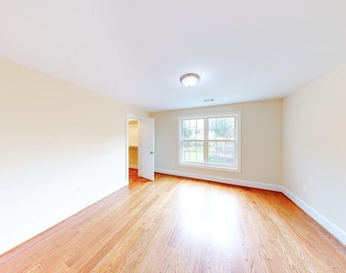 6403 Earlham Drive - Photo Thumbnail 38