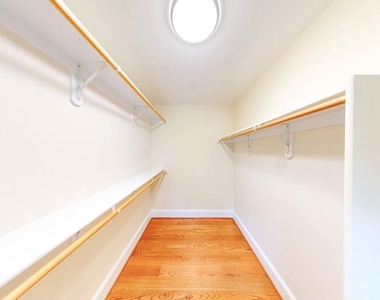 6403 Earlham Drive - Photo Thumbnail 37