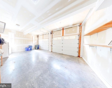 6403 Earlham Drive - Photo Thumbnail 44