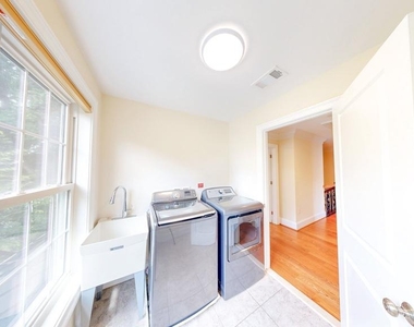 6403 Earlham Drive - Photo Thumbnail 42