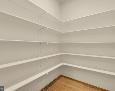 6819 Isabella - Photo Thumbnail 25