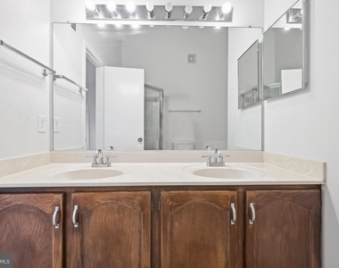 13231 Copland Court - Photo Thumbnail 21