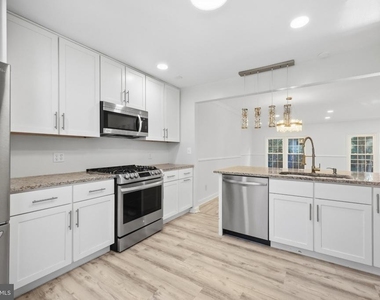 13231 Copland Court - Photo Thumbnail 5