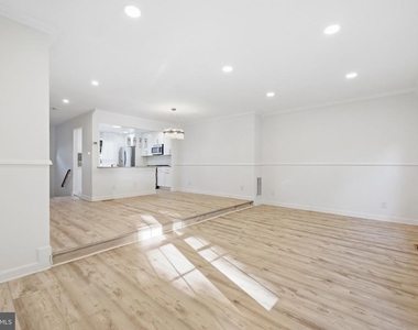 13231 Copland Court - Photo Thumbnail 10