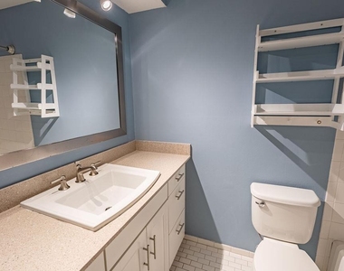 832 Banister Ln - Photo Thumbnail 19