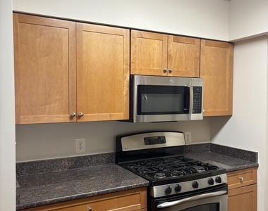 4801 Fairmont Avenue - Photo Thumbnail 8