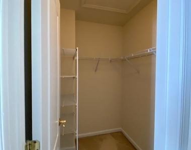 2135 Darcy Green Place - Photo Thumbnail 19