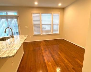 2135 Darcy Green Place - Photo Thumbnail 10