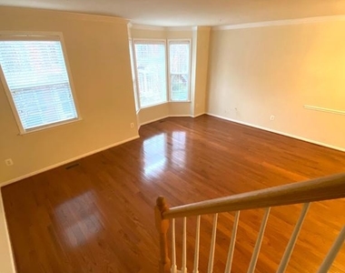 2135 Darcy Green Place - Photo Thumbnail 12