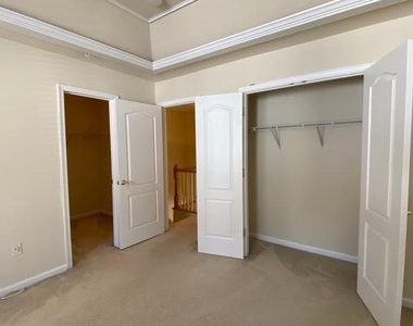 2135 Darcy Green Place - Photo Thumbnail 18