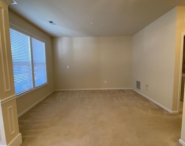 2135 Darcy Green Place - Photo Thumbnail 3