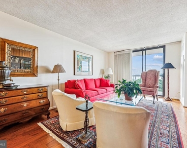 7420 Westlake Terrace - Photo Thumbnail 2
