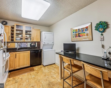 7420 Westlake Terrace - Photo Thumbnail 11