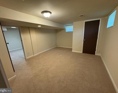 8905 Frederick Road - Photo Thumbnail 16