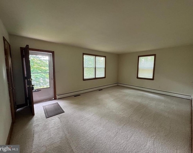 8905 Frederick Road - Photo Thumbnail 4
