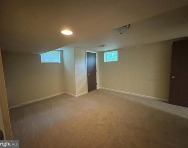 8905 Frederick Road - Photo Thumbnail 18