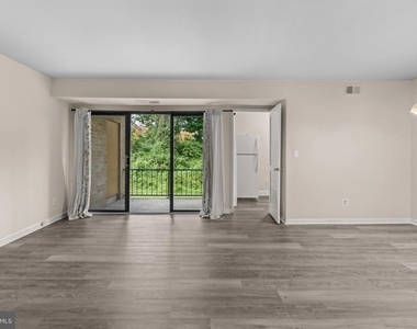 5478 Cedar Lane - Photo Thumbnail 8