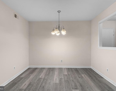 5478 Cedar Lane - Photo Thumbnail 7